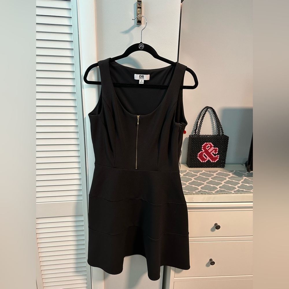 DR Collection Black Sleeveless Dress